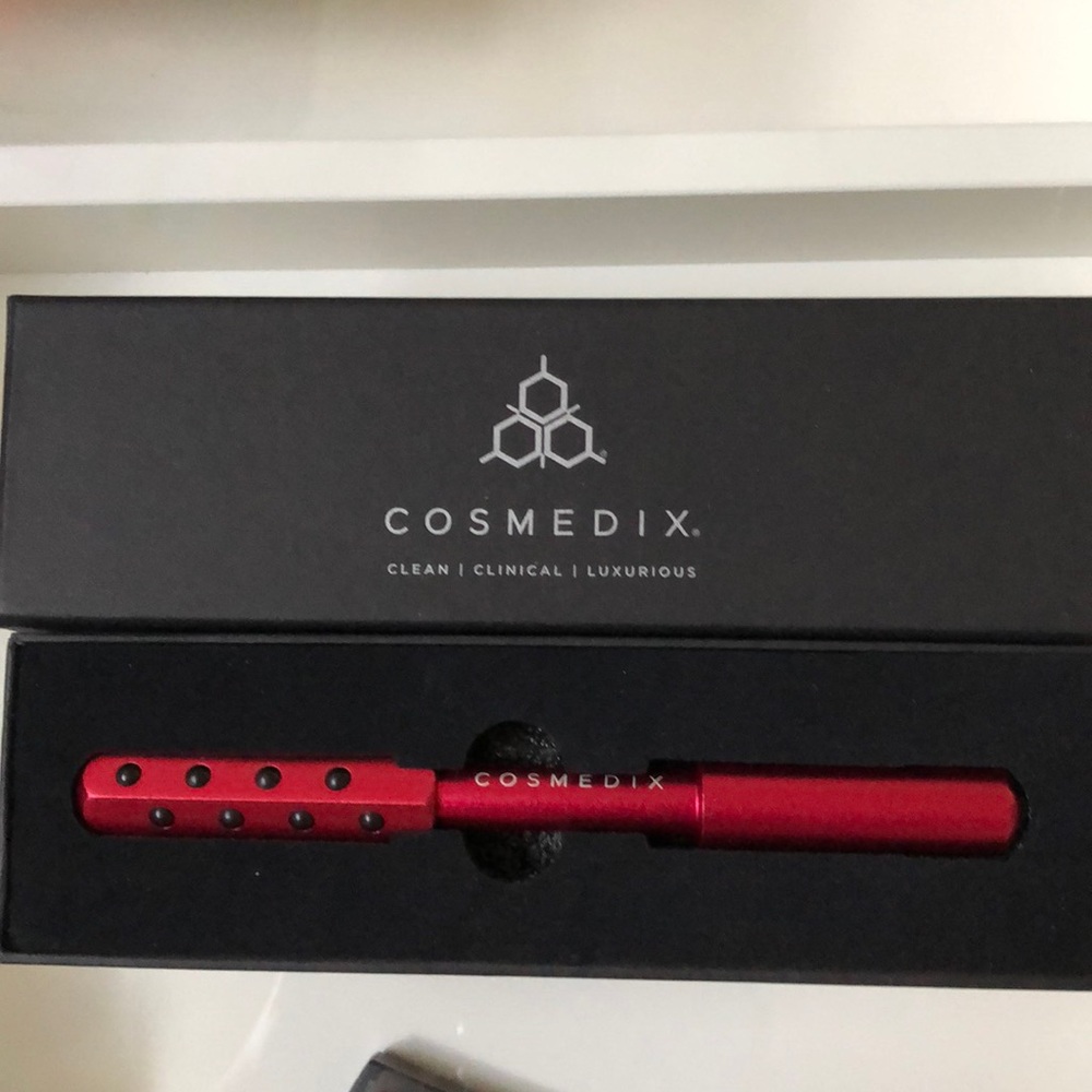 BNIB Cosmedix Face and Body Beauty Roller